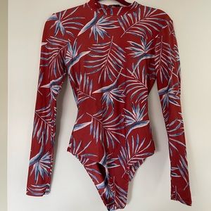Amuse one piece surf suit